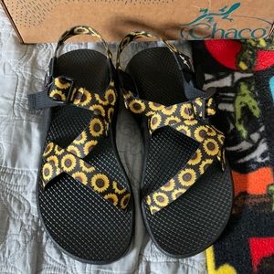 Chaco Custom Sunflower Women’s Z1 Sandals 7M